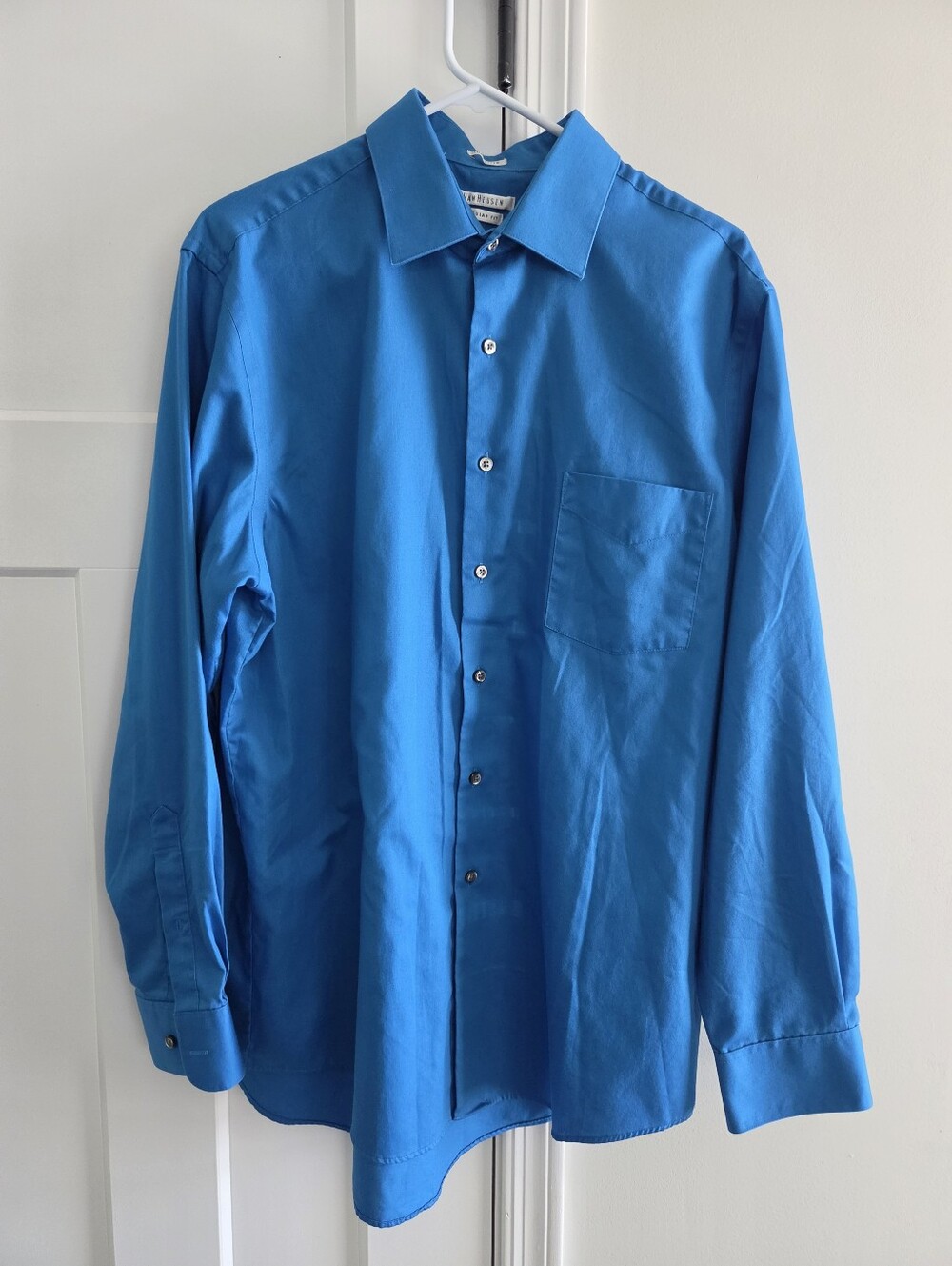 Mens Van Heusen blue long sleeve dress shirt 16.5